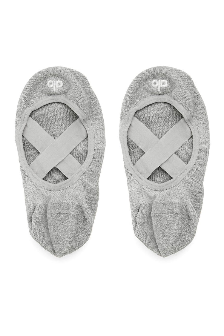 Alo Yoga Women's Pivot Barre Sock - Mrs. Porter