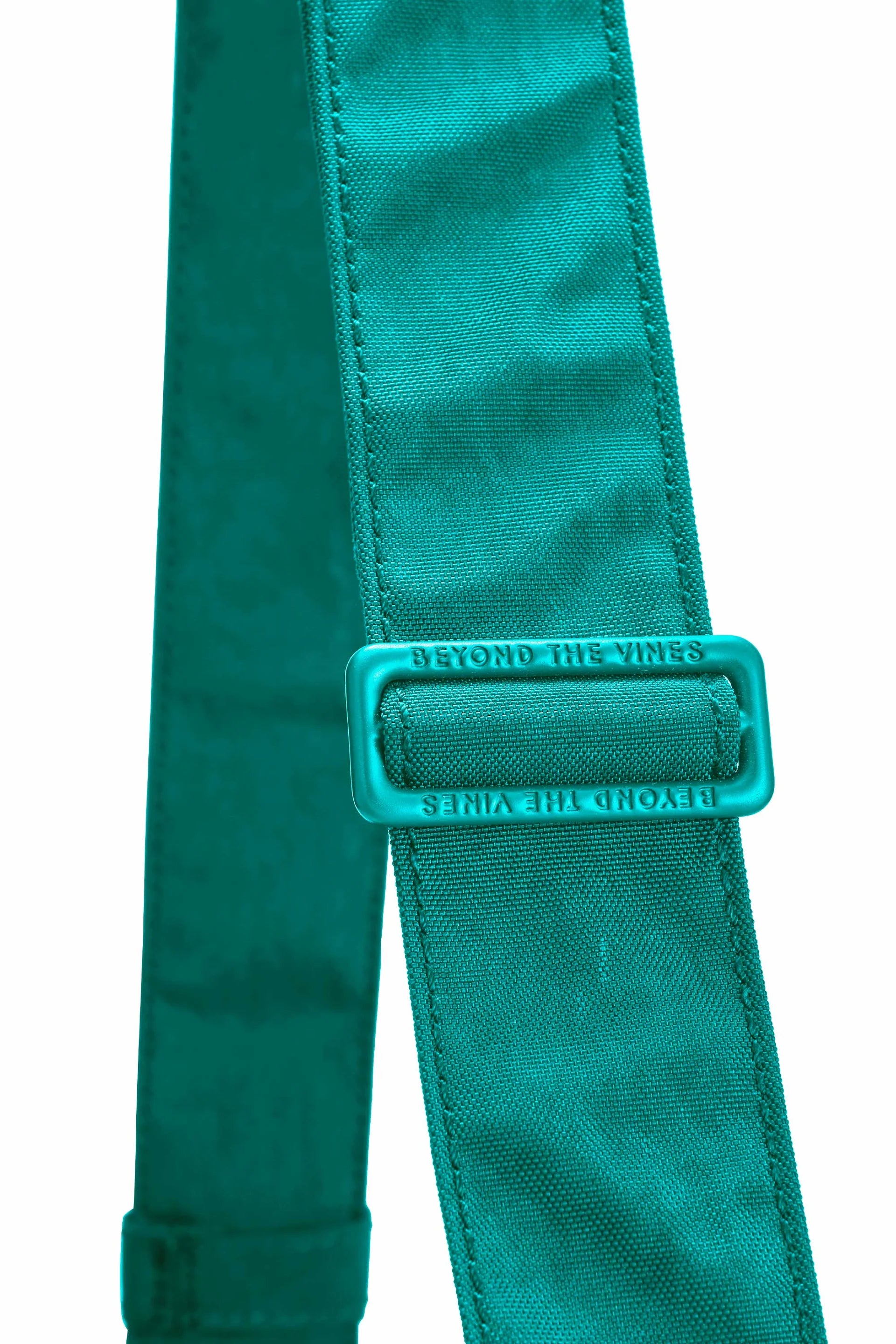 Beyond The Vines BTV Crunch Carryall 02 - Mrs. Porter