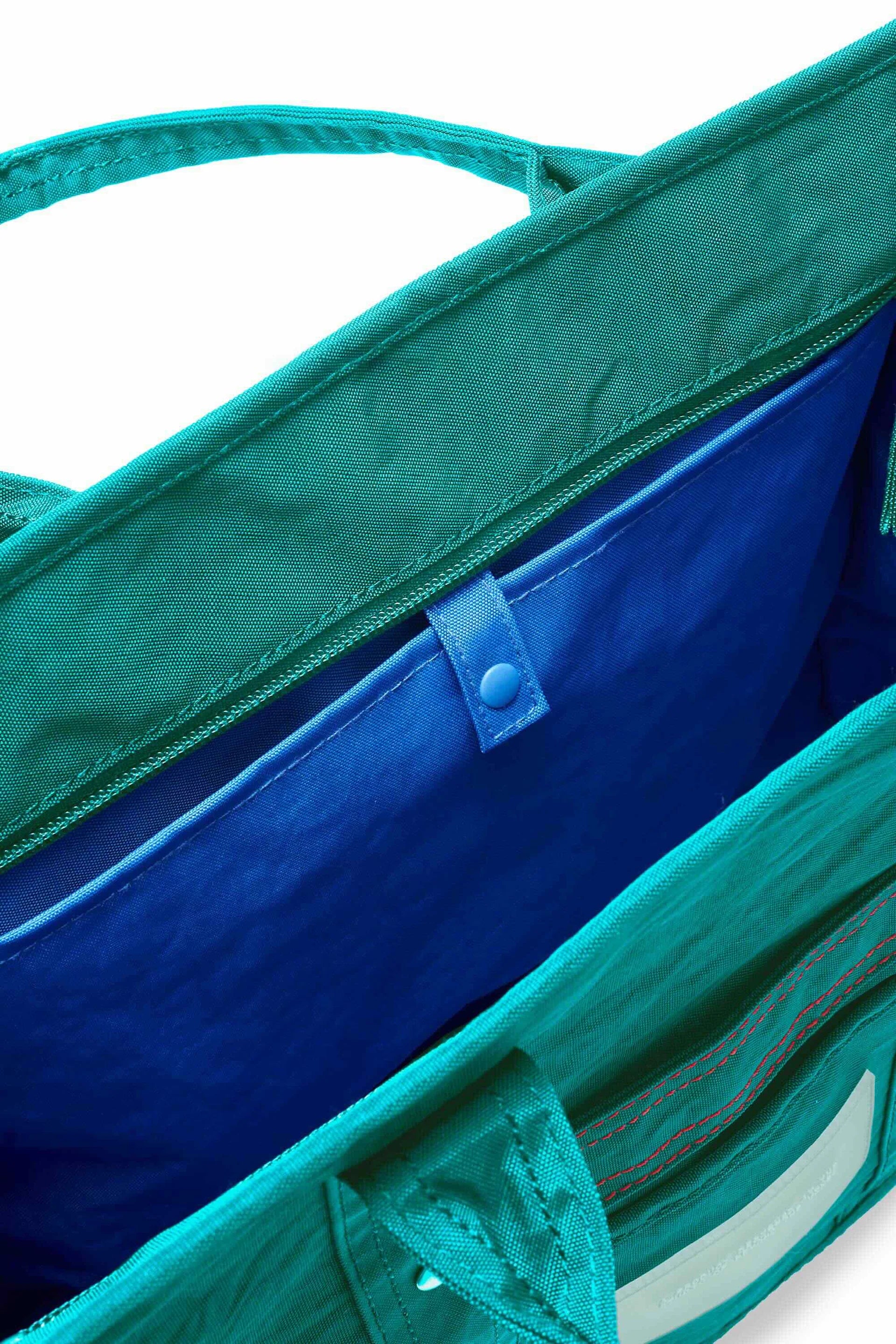 Beyond The Vines BTV Crunch Carryall 02 - Mrs. Porter