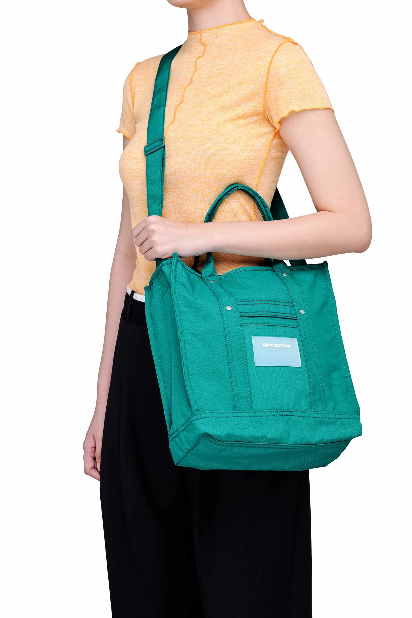 Beyond The Vines BTV Crunch Carryall 02 - Mrs. Porter