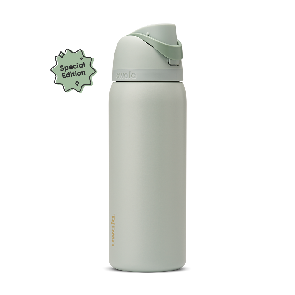 Owala FreeSip 32-Ounce (945ml) Insulated Stainless-Steel Water Bottle