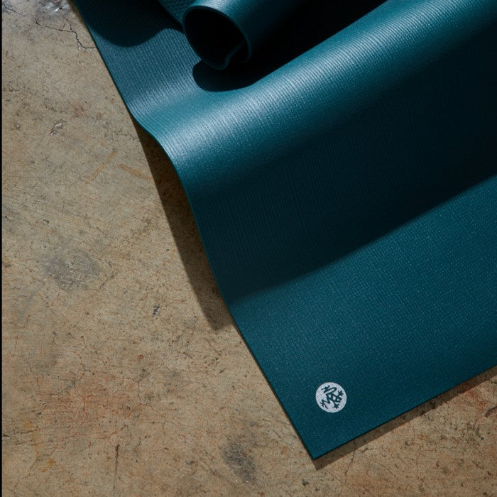Manduka PRO 6mm Yoga Mat - Mrs. Porter