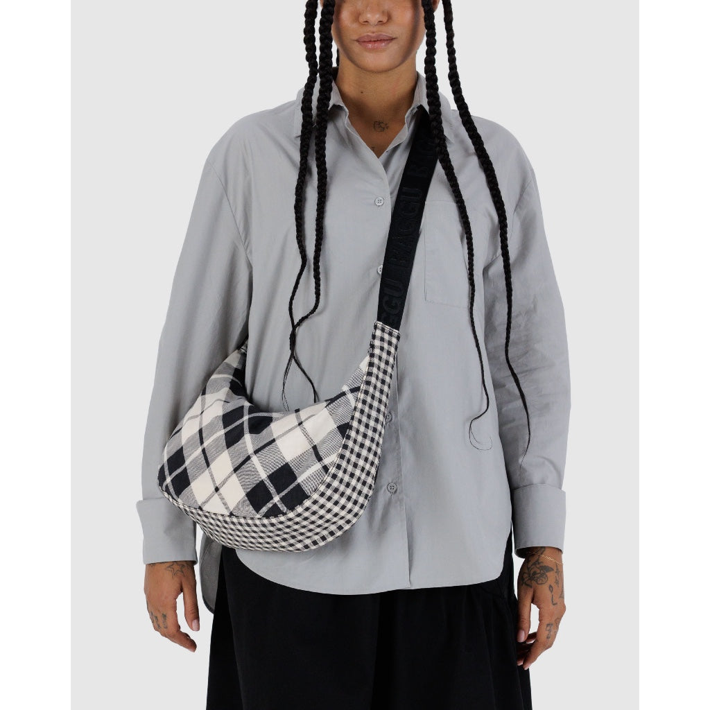 BAGGU - MEDIUM NYLON CRESCENT BAG