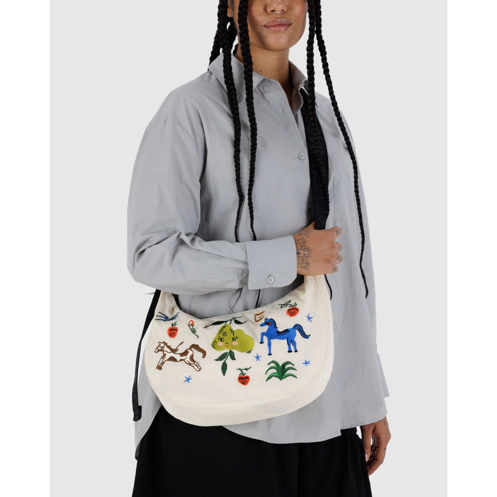 BAGGU - MEDIUM NYLON CRESCENT BAG