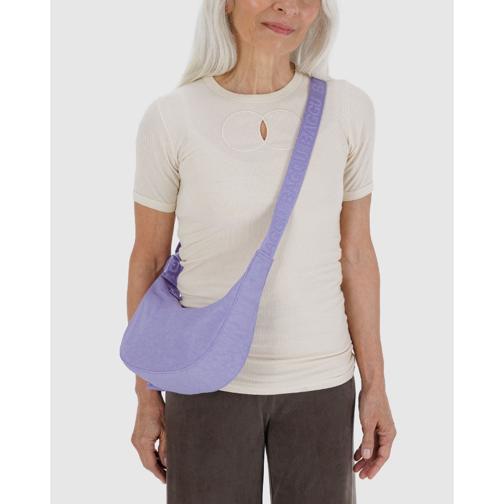 BAGGU - SMALL NYLON CRESCENT BAG