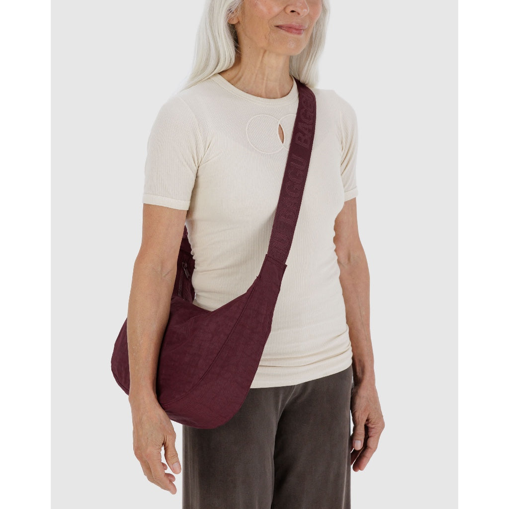 BAGGU - MEDIUM NYLON CRESCENT BAG