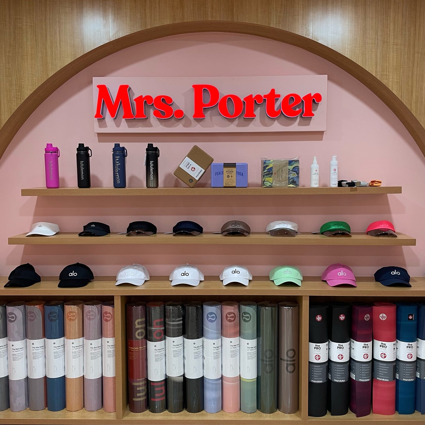 Alo Yoga Solar Visor Hat - Mrs. Porter