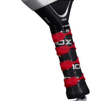 NOX AT10 LUXURY GENIUS ATTACK 18K ALUM 2026 BY AGUSTÍN TAPIA PADEL RACKET