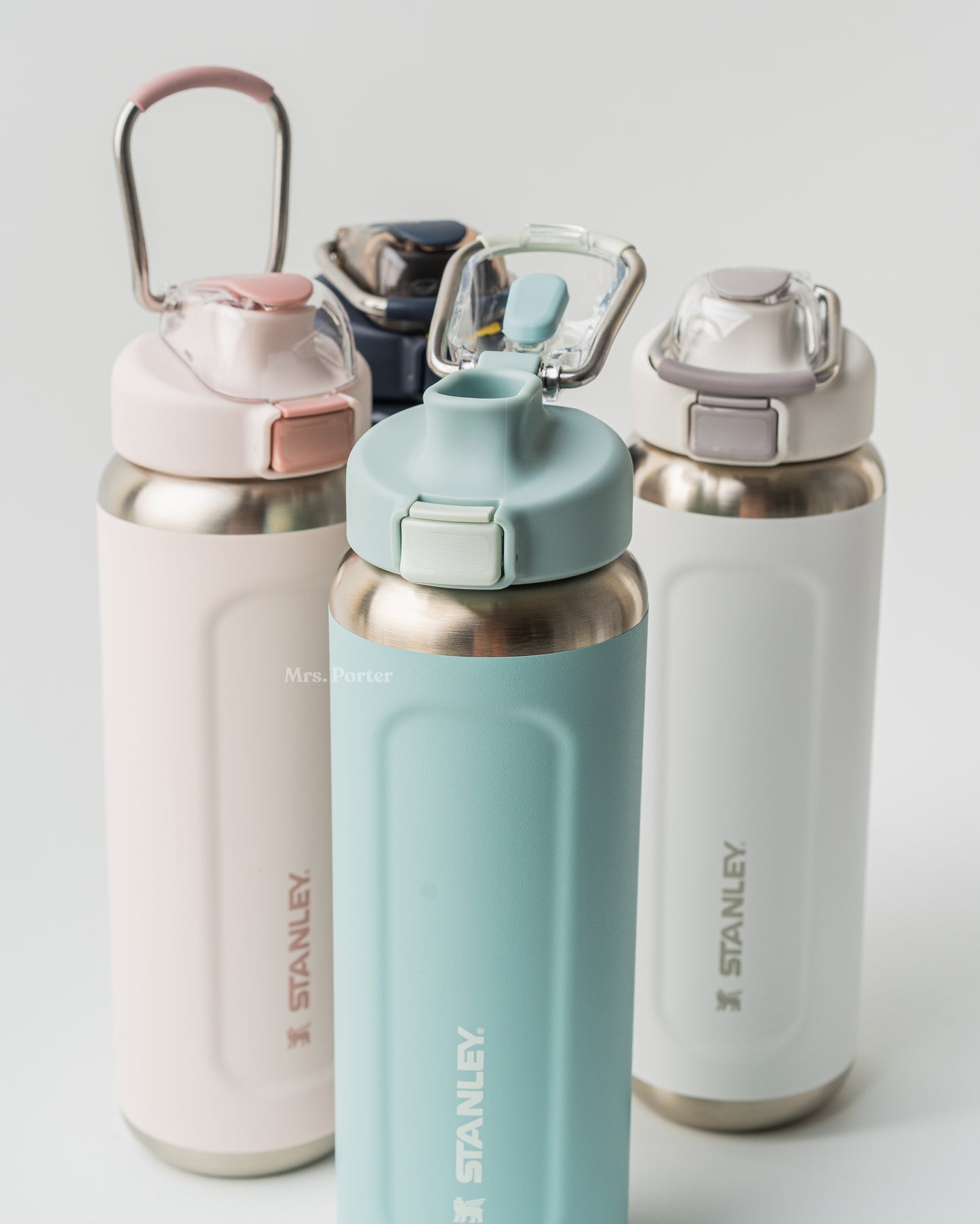 Stanley Classic Wellspring Bottle