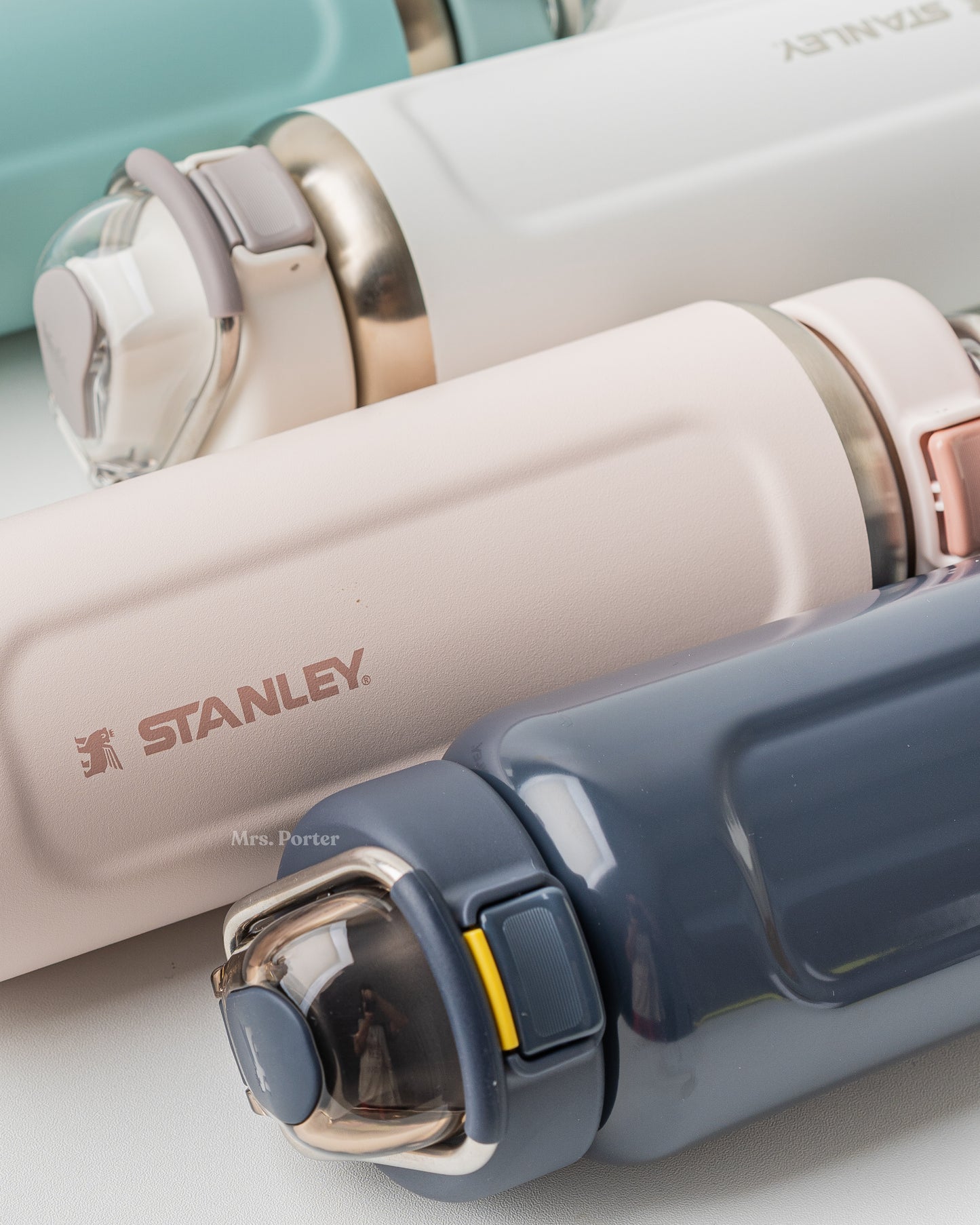 Stanley Classic Wellspring Bottle