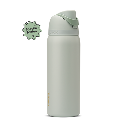 Owala FreeSip 32-Ounce (945ml) Insulated Stainless-Steel Water Bottle