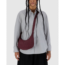 BAGGU - SMALL NYLON CRESCENT BAG