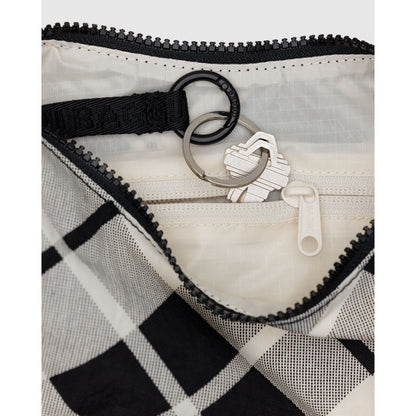 BAGGU - SMALL NYLON CRESCENT BAG